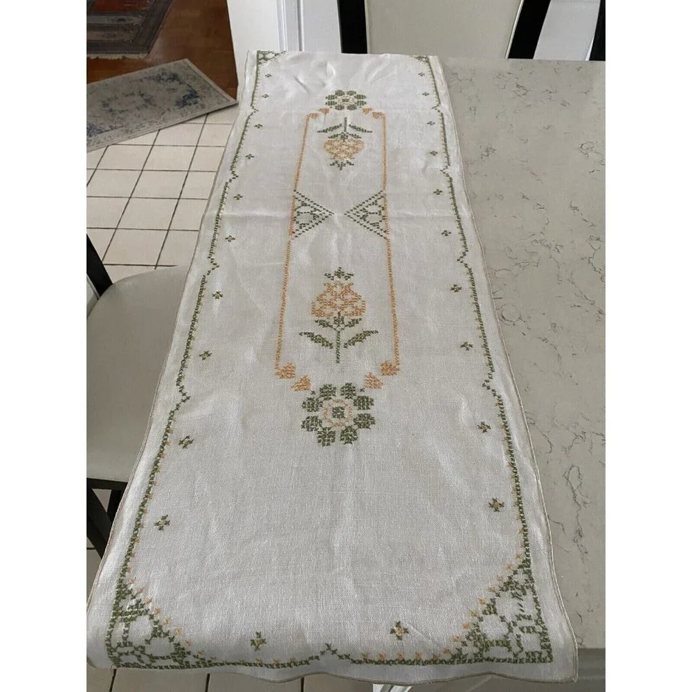 Vintage 1960s Linen Embroidered Floral‎ Cross Stitch Handmade Table Runner 14x42